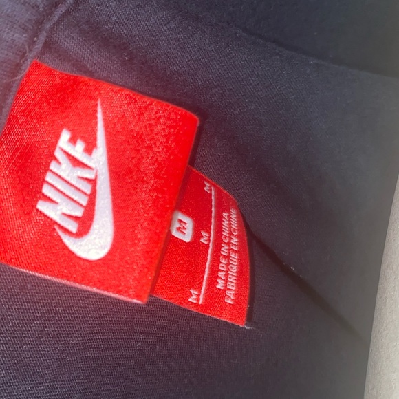 Cropped t-shirt - Picture 3 of 3